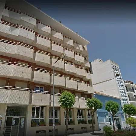 商务旅舍 招待所 *