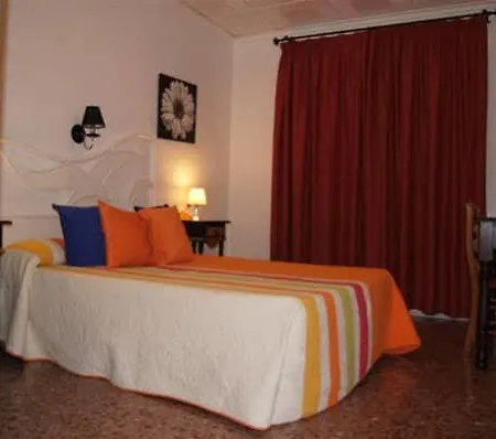 商务旅舍 招待所 德尼亚