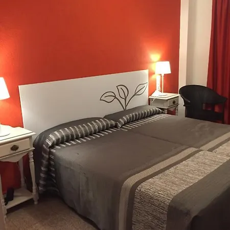 Πανσιόν Comercio *