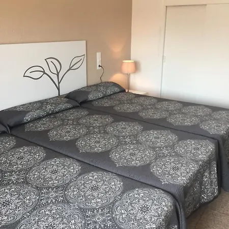 Comercio Πανσιόν *