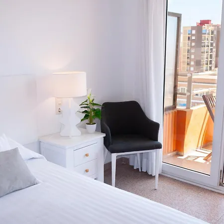 ゲストハウス Comercio